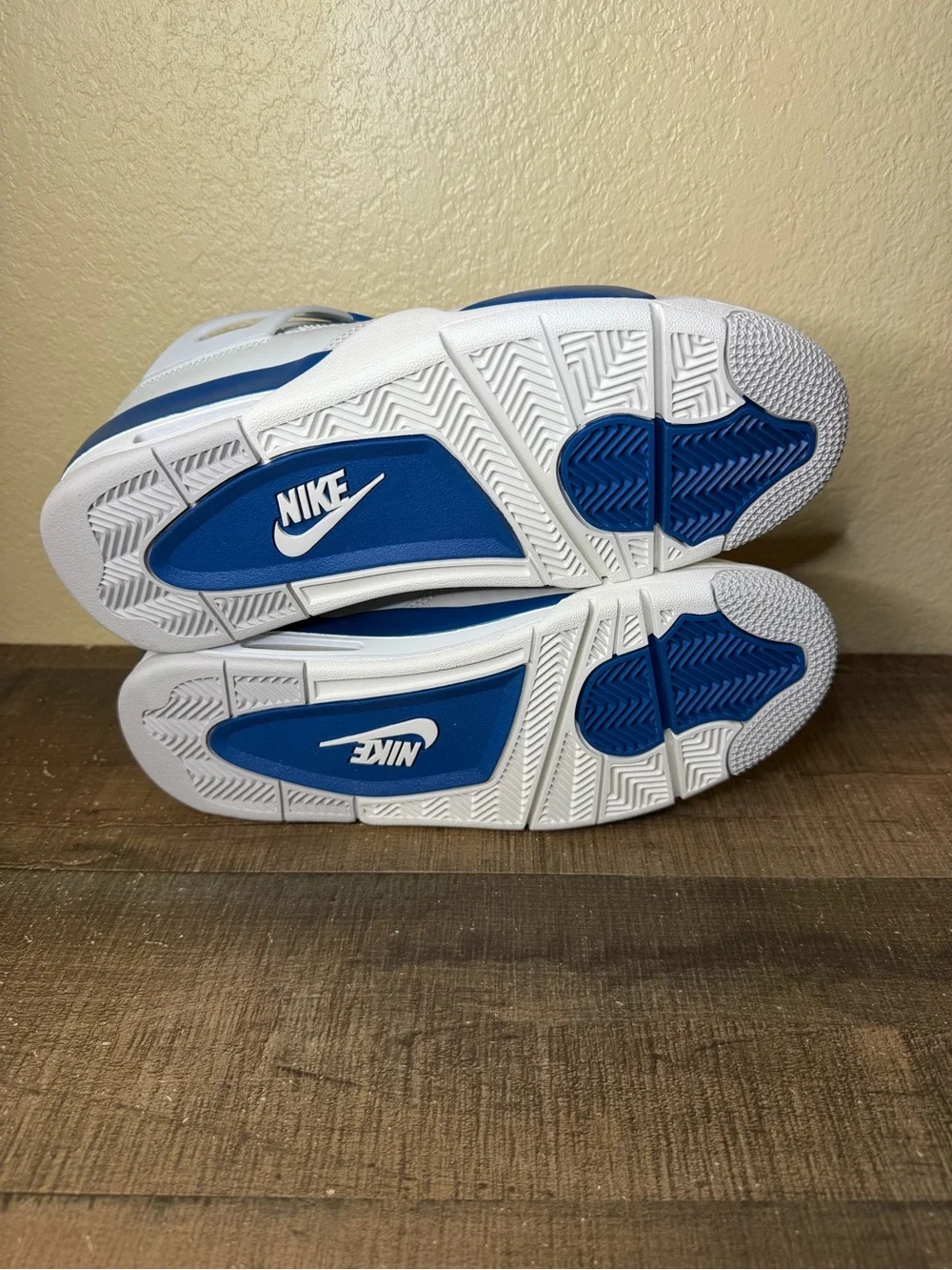 Air Jordan 4 Retro “Military Blue”  - Size 8 Men.